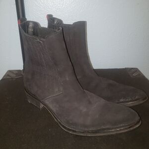 Hugo Boss Men’s Seude Leather Black Boot